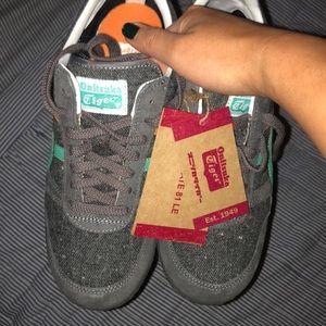 ASICS ONITSUKA SNEAKERS NWT